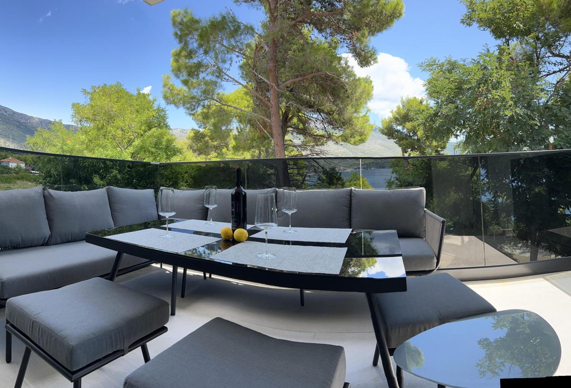 Apartment Marta Orebic Luaran gambar